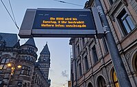 Die Anzeige der BSAG an der Domsheide weist auf den Streik hin